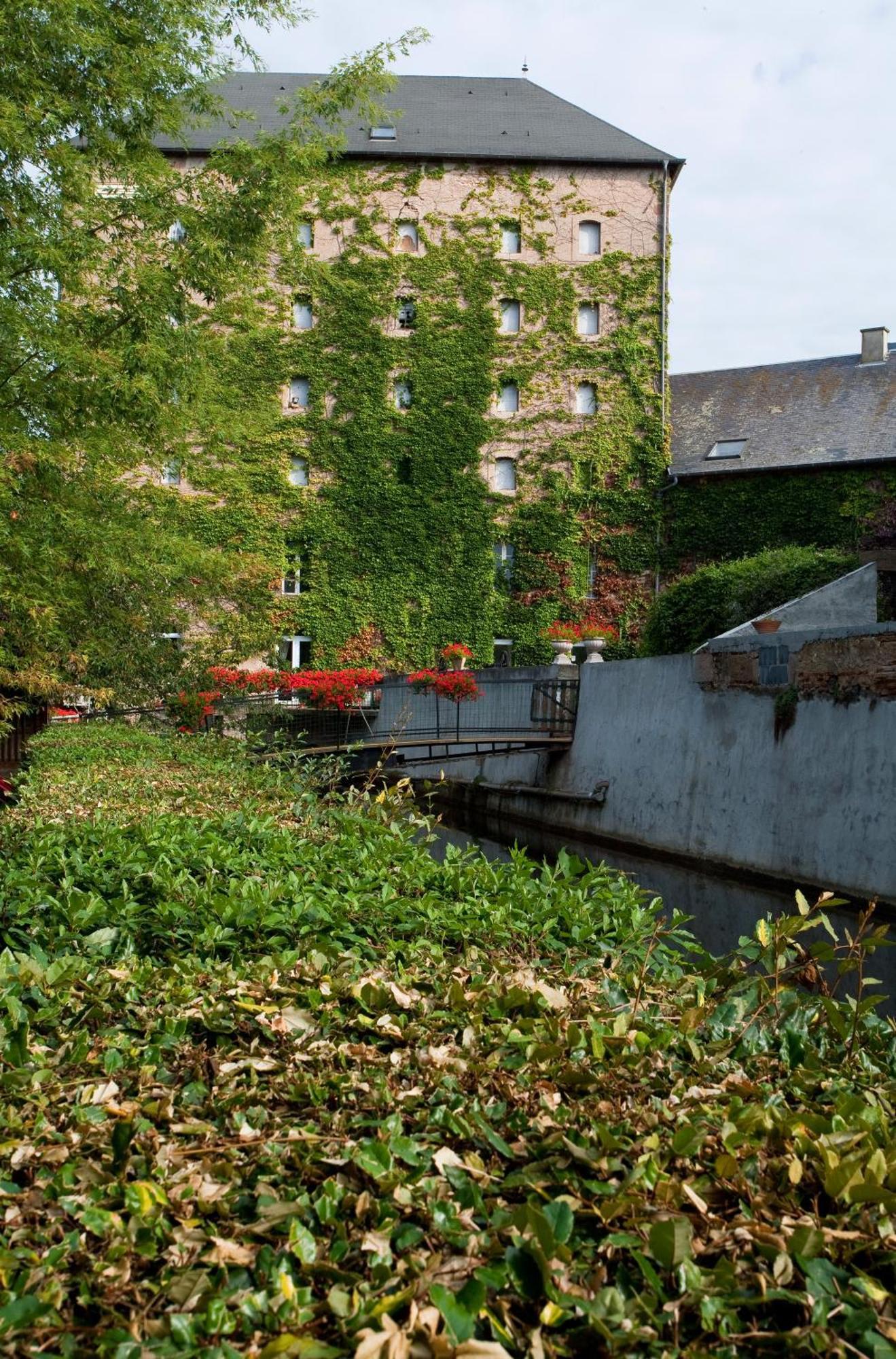 Auberge Du Moulin Marin Lapalisse Eksteriør bilde