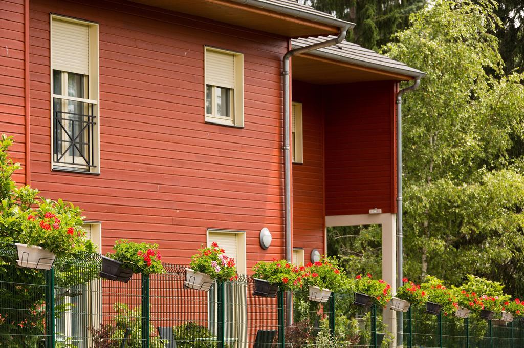 Auberge Du Moulin Marin Lapalisse Eksteriør bilde